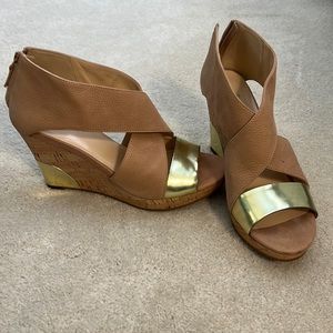 Cole Haan Tan and Gold Leather & Cork Summer Wedges size 7.5
